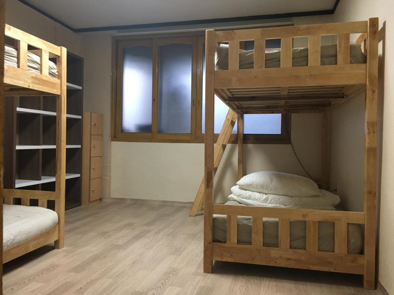 Busan Backpackers Exterior foto